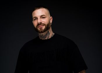 Antonio Scavone: Meisterfriseur und Salonmanager, Ihr Experte für Haare und Beauty